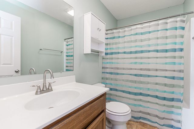 129 Buck Ln, Lafayette, TN 37083