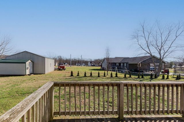 129 Buck Ln, Lafayette, TN 37083
