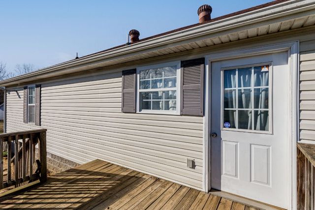 129 Buck Ln, Lafayette, TN 37083