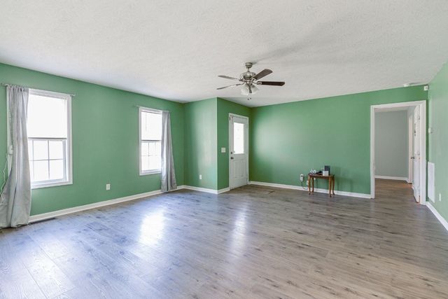 129 Buck Ln, Lafayette, TN 37083