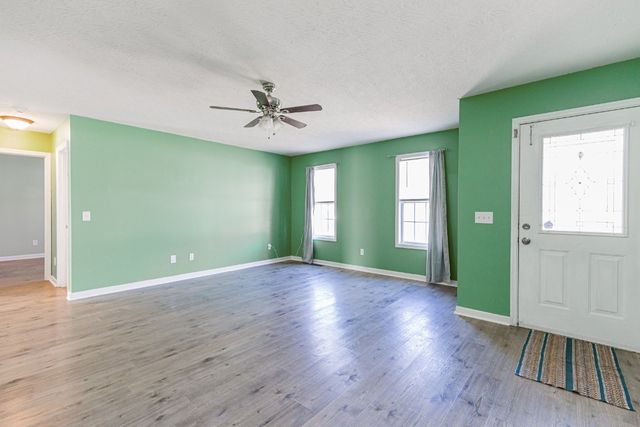 129 Buck Ln, Lafayette, TN 37083