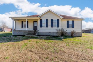 129 Buck Ln, Lafayette, TN 37083
