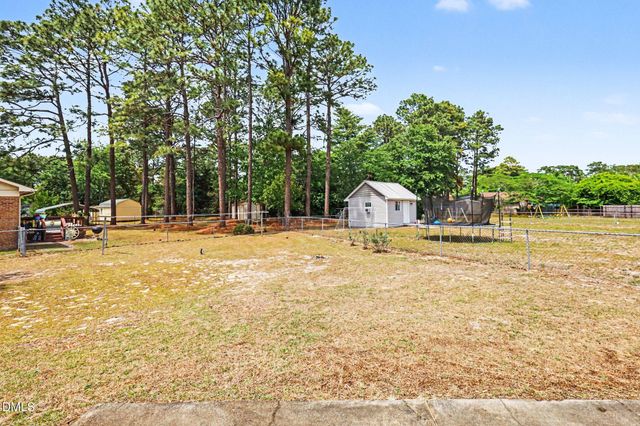 3228 Old Oak Lane, Hope Mills, NC 28348