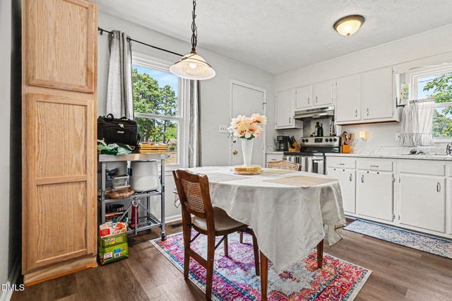 3228 Old Oak Lane, Hope Mills, NC 28348
