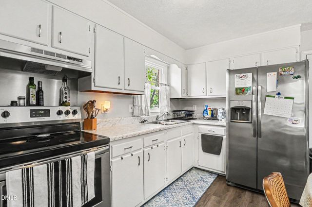 3228 Old Oak Lane, Hope Mills, NC 28348
