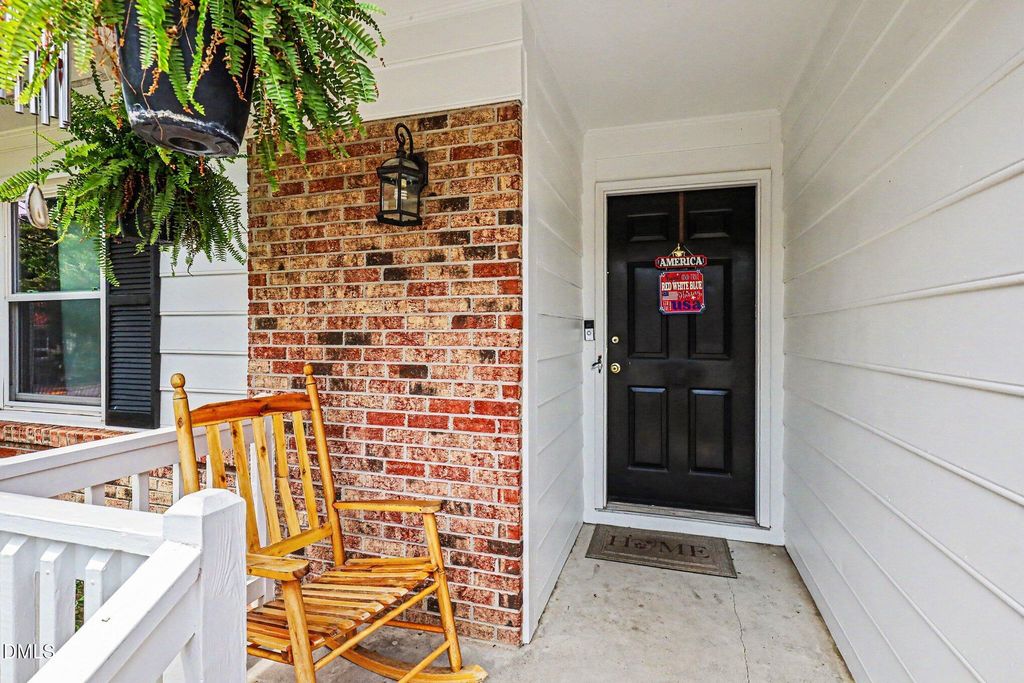 3228 Old Oak Lane, Hope Mills, NC 28348
