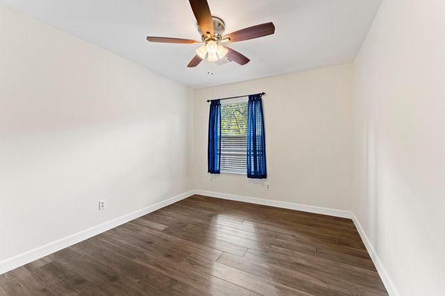 34 Evening Song Court, The Woodlands, TX 77380