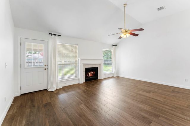 34 Evening Song Court, The Woodlands, TX 77380