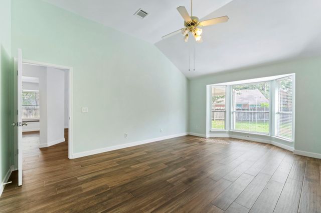 34 Evening Song Court, The Woodlands, TX 77380