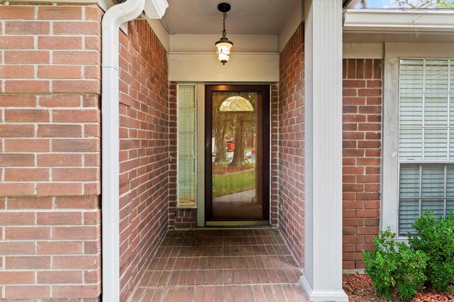 34 Evening Song Court, The Woodlands, TX 77380