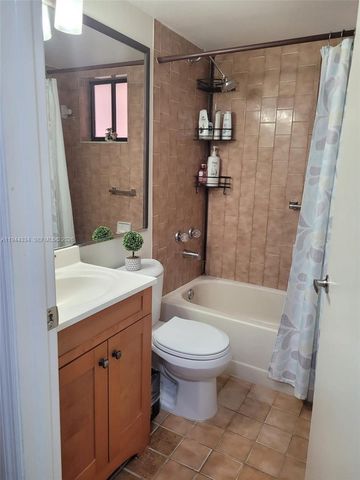 5350 W 21st Ct 203, Hialeah, FL 33016