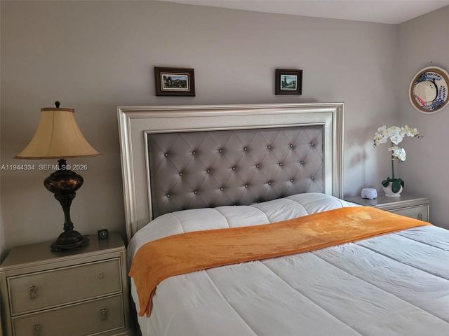 5350 W 21st Ct 203, Hialeah, FL 33016