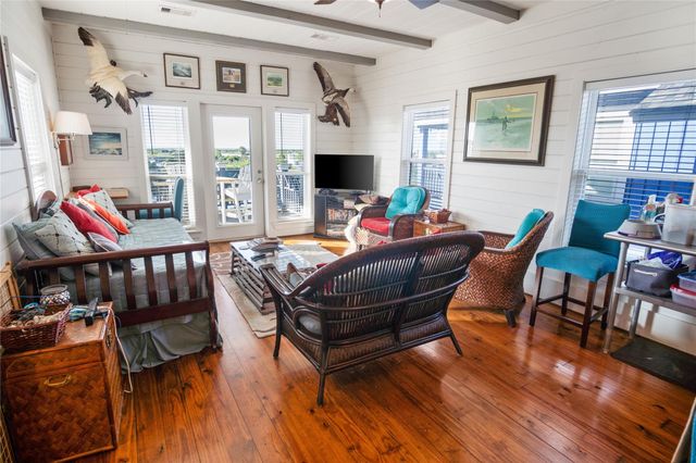 2205 Nelson Avenue, Port Bolivar, TX 77650
