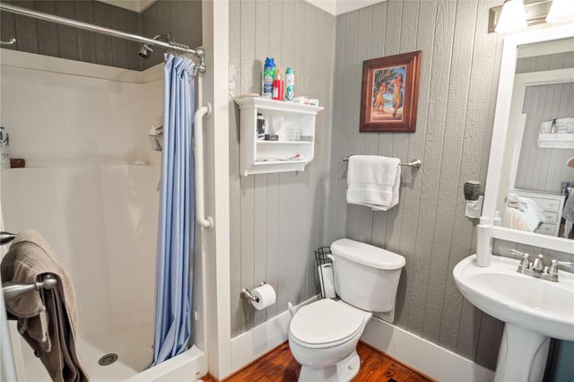 2205 Nelson Avenue, Port Bolivar, TX 77650