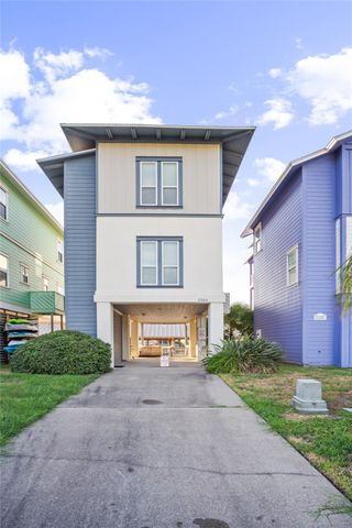 2205 Nelson Avenue, Port Bolivar, TX 77650