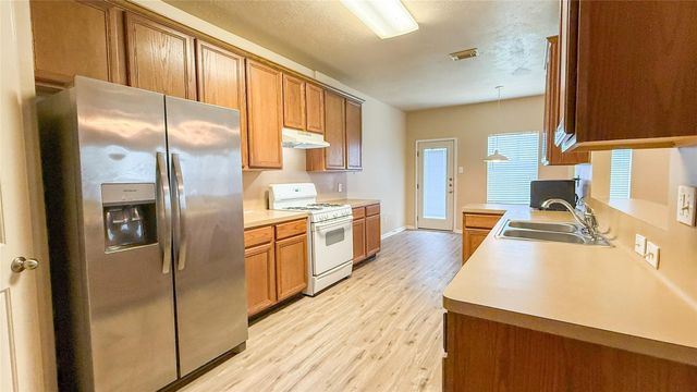 5127 Prosperity Circle, Houston, TX 77018