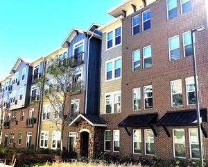 690 E Algonquin Road 3408, Schaumburg, IL 60173