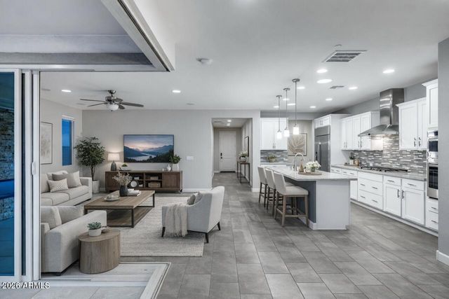 13455 W ANDREW Lane, Peoria, AZ 85383
