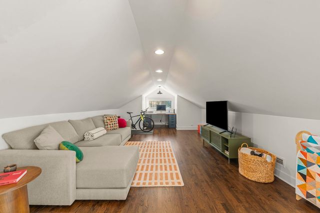 929 Harlem Avenue, Forest Park, IL 60130