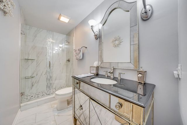 254 Bunting Lane, Bloomingdale, IL 60108