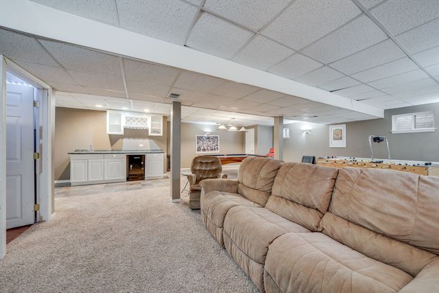 254 Bunting Lane, Bloomingdale, IL 60108