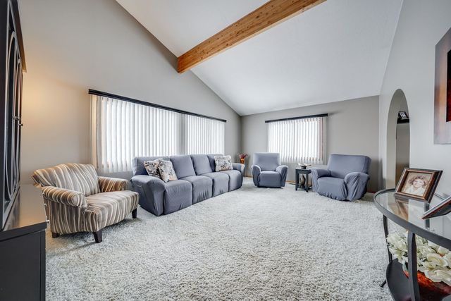 254 Bunting Lane, Bloomingdale, IL 60108