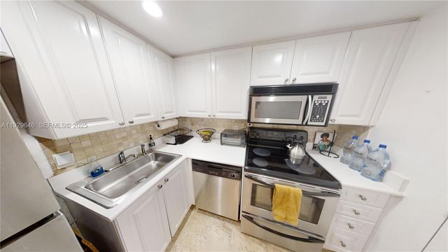 800 West Ave 614, Miami Beach, FL 33139