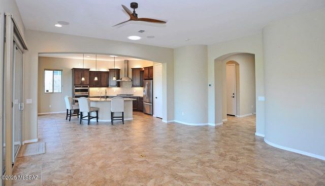 7074 W Kanab Creek Trail, Marana, AZ 85658