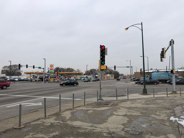 6301 S Harlem Avenue, Chicago, IL 60638