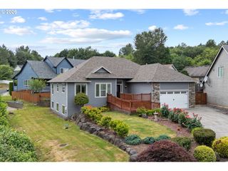 118 PENINSULA Dr, Kelso, WA 98626