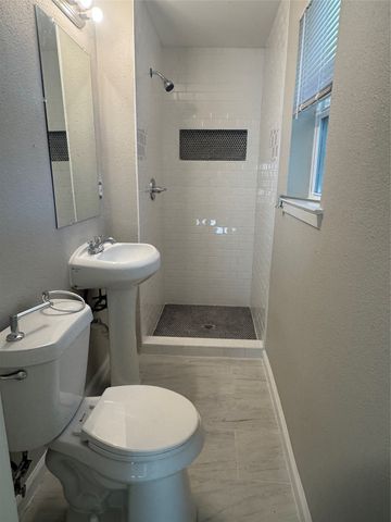 111 Minnie Drive, Itasca, TX 76055