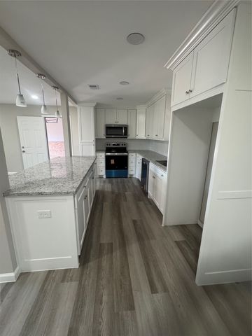 111 Minnie Drive, Itasca, TX 76055