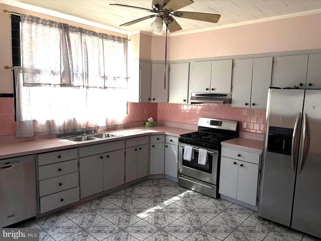 1127 MIFFLIN ST, Philadelphia, PA 19148
