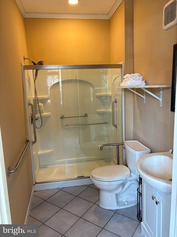 1127 MIFFLIN ST, Philadelphia, PA 19148