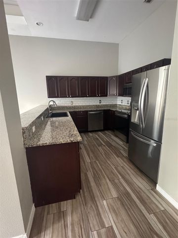 9548 ORANGE VALLEY COURT, Tampa, FL 33618