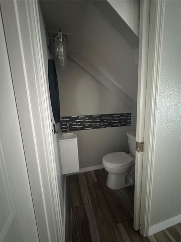 9548 ORANGE VALLEY COURT, Tampa, FL 33618