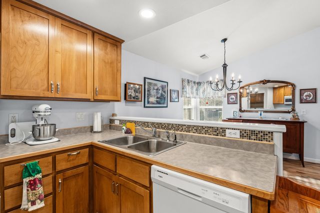 1240 Shafer Lane, Medford, OR 97501