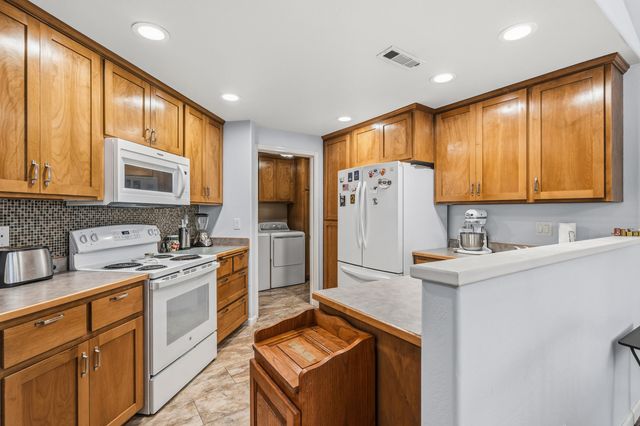 1240 Shafer Lane, Medford, OR 97501