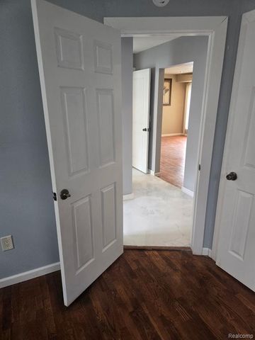 3208 Comanche Avenue, Flint, MI 48507