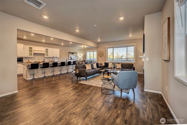 28902 239th Avenue SE, Maple Valley, WA 98010