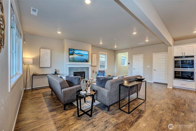 28902 239th Avenue SE, Maple Valley, WA 98010