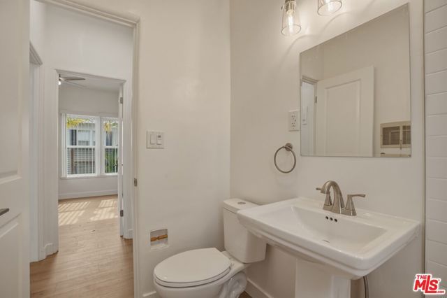 2317 Ocean Park Boulevard A, Santa Monica, CA 90405