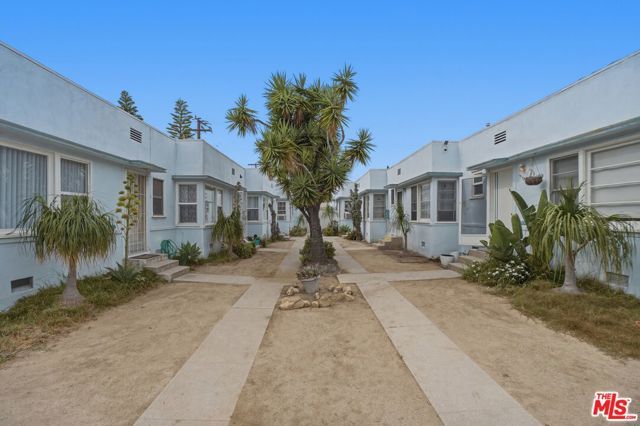 2317 Ocean Park Boulevard A, Santa Monica, CA 90405