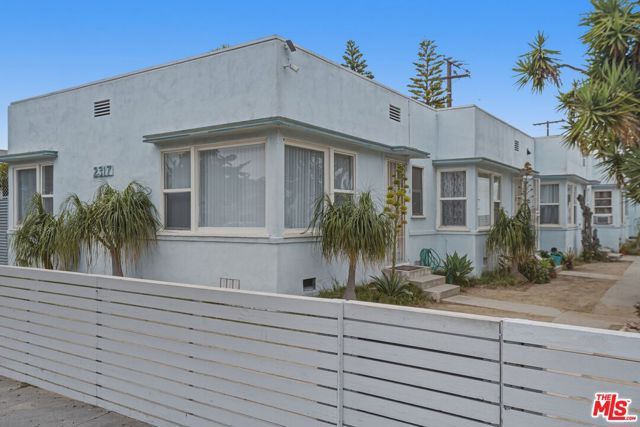 2317 Ocean Park Boulevard A, Santa Monica, CA 90405