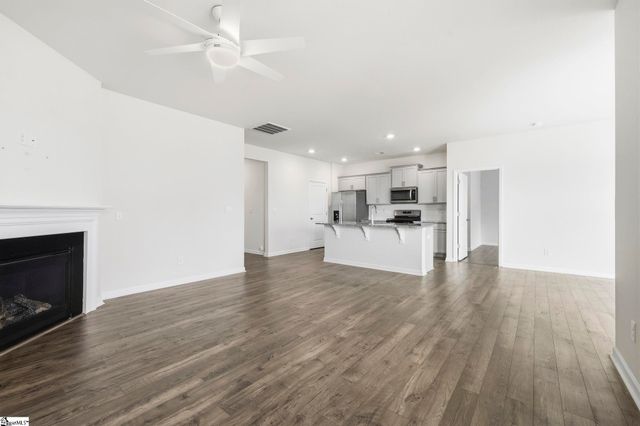 120 Emerald Creek Avenue, Greer, SC 29651