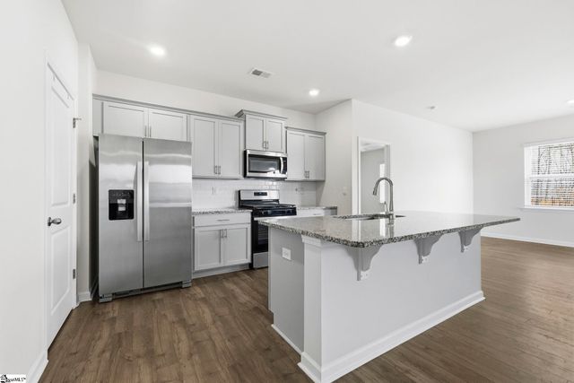 120 Emerald Creek Avenue, Greer, SC 29651