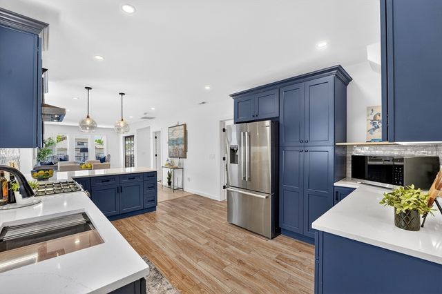 19 High St. 2, Somerville, MA 02144