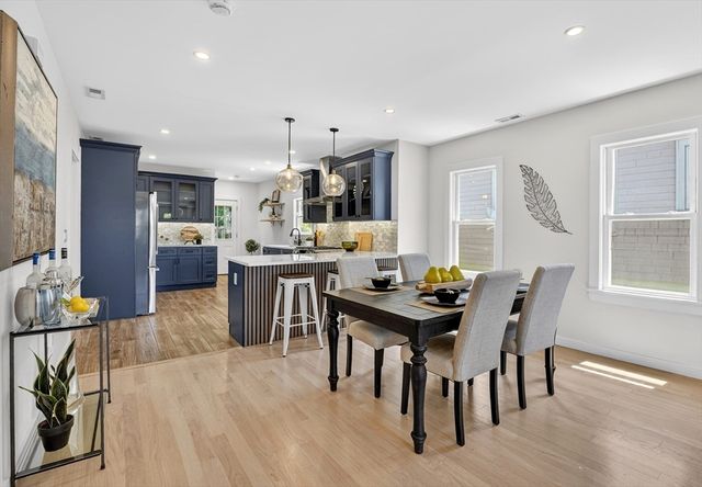 19 High St. 2, Somerville, MA 02144