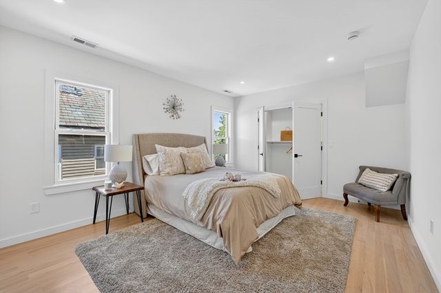19 High St. 2, Somerville, MA 02144