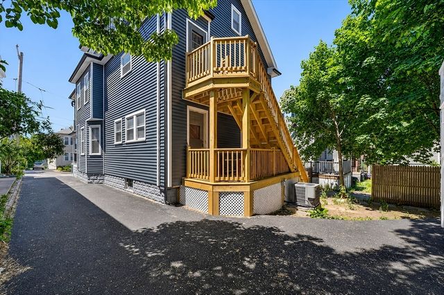 19 High St. 2, Somerville, MA 02144
